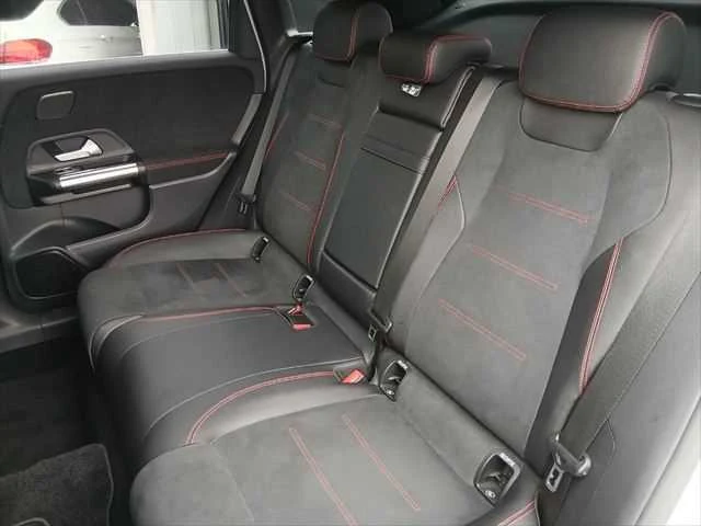 MERCEDES BENZ B-CLASS 29