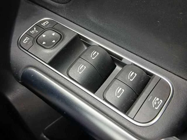 MERCEDES BENZ B-CLASS 42