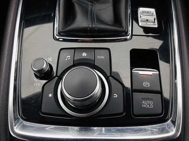 Mazda CX-8 33