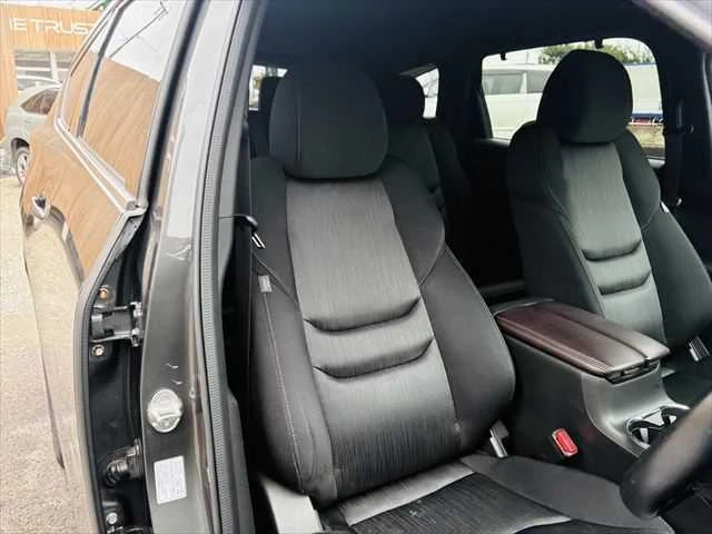 Mazda CX-8 51