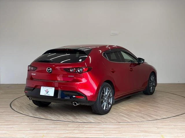 Mazda MAZDA3 33