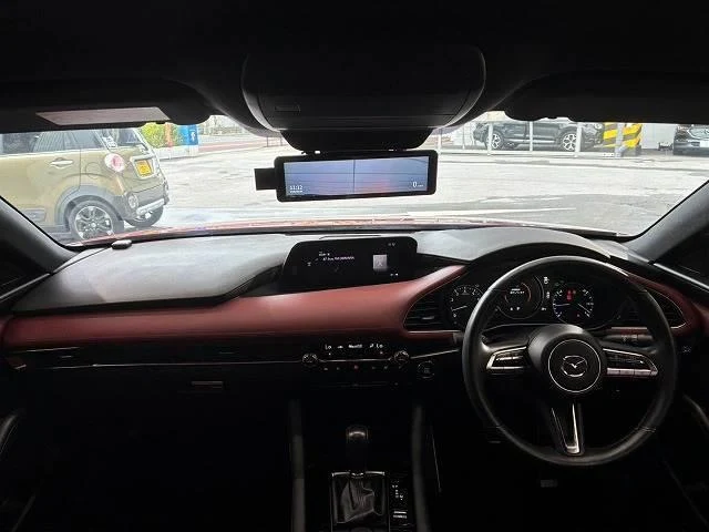 Mazda MAZDA3 2