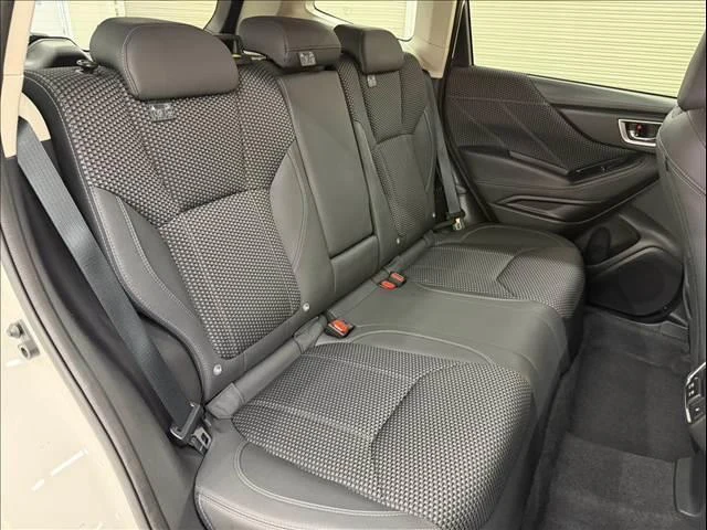 Subaru FORESTER 12