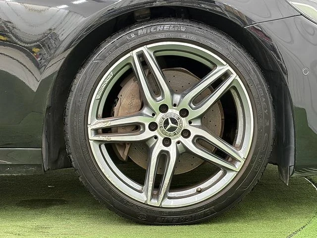 MERCEDES BENZ E-CLASS 21