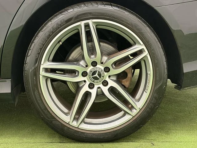 MERCEDES BENZ E-CLASS 23