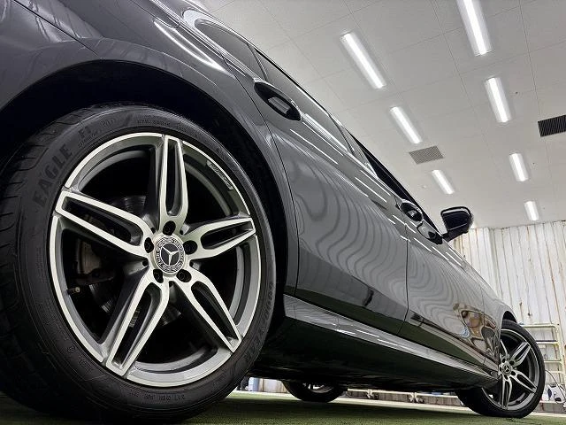MERCEDES BENZ E-CLASS 37