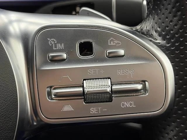 MERCEDES BENZ E-CLASS 6