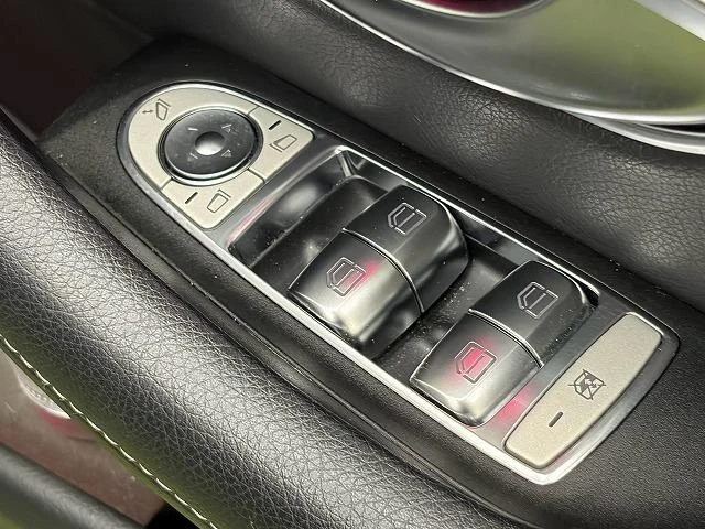 MERCEDES BENZ E-CLASS 68