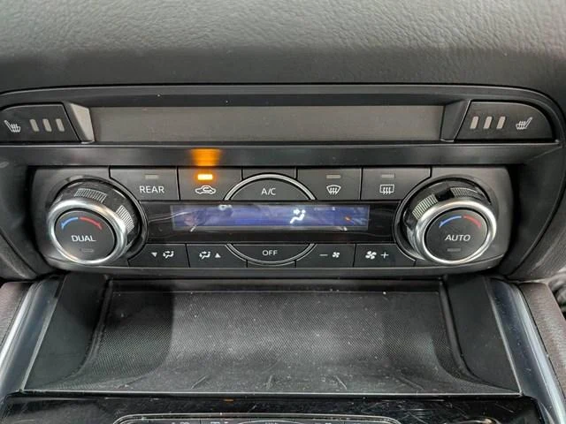 Mazda CX-8 53