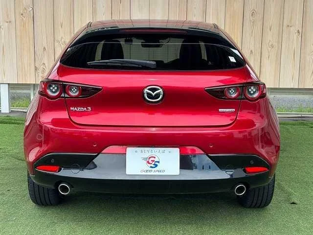 Mazda MAZDA3 16