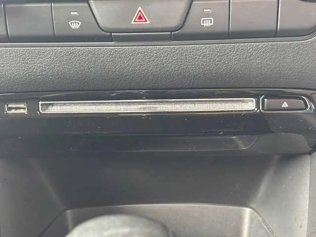 Mazda MAZDA3 6