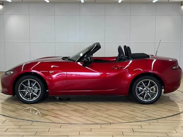 Mazda ROADSTER 17