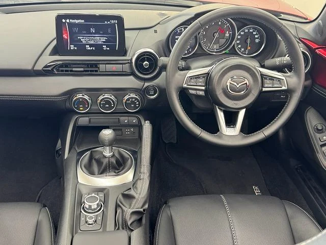 Mazda ROADSTER 29