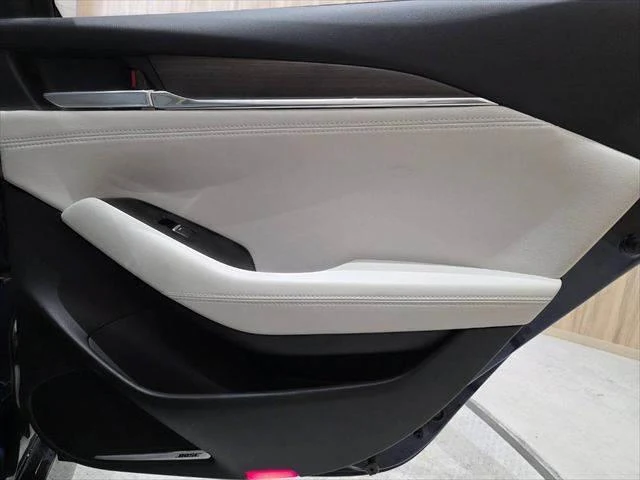 Mazda ATENZA 56