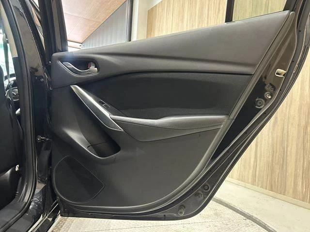 Mazda ATENZA 62