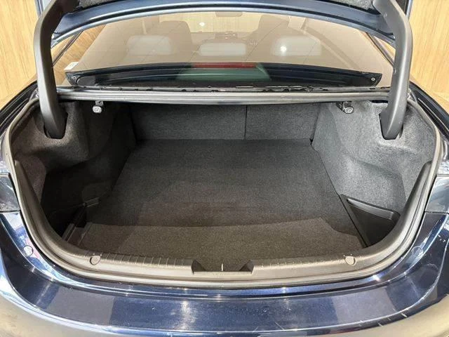 Mazda ATENZA 11