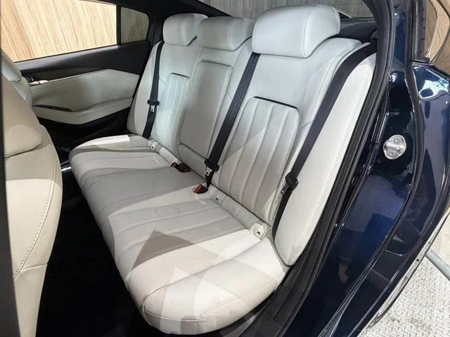 Mazda ATENZA 33