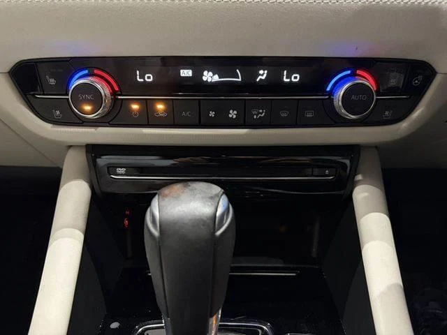Mazda ATENZA 36