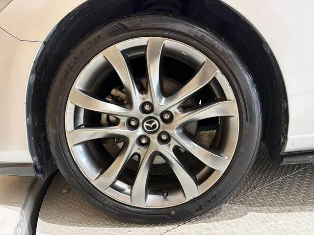 Mazda ATENZA 29