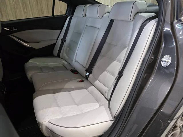 Mazda ATENZA 33