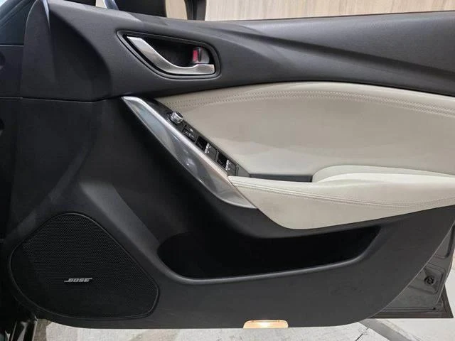 Mazda ATENZA 52