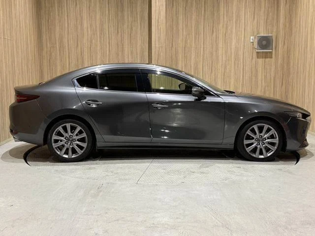 Mazda MAZDA3 11