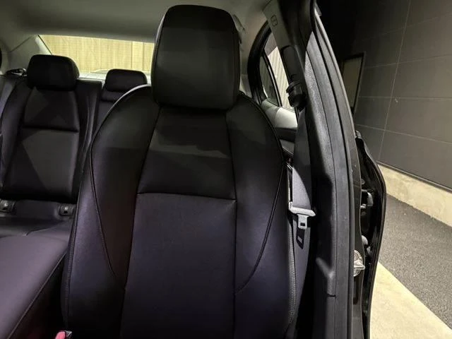 Mazda MAZDA3 56