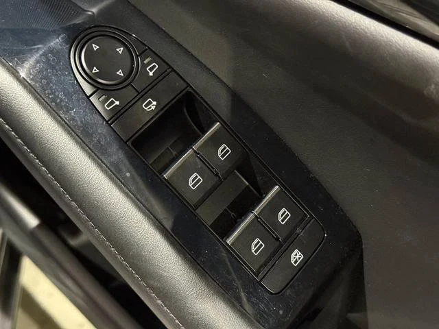 Mazda MAZDA3 38