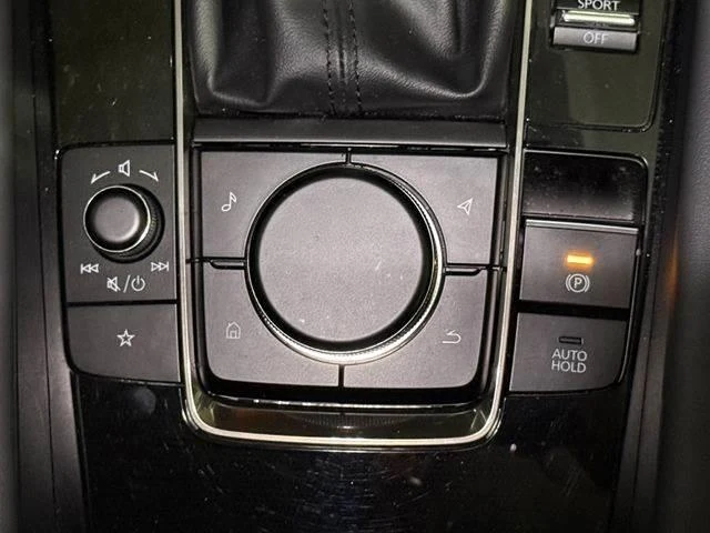 Mazda MAZDA3 29
