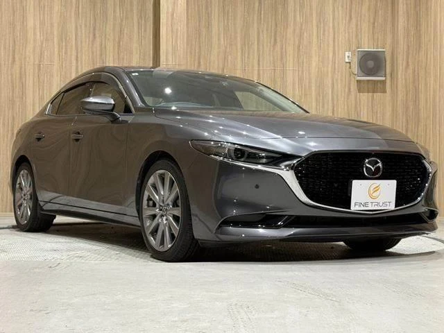 Mazda MAZDA3 10
