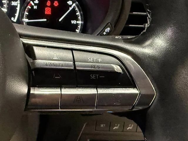 Mazda MAZDA3 33