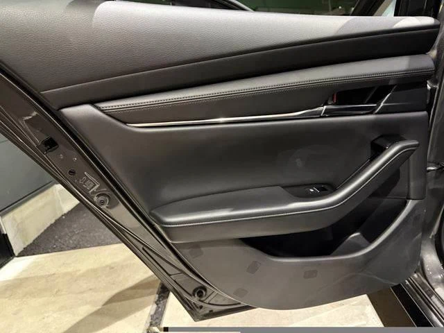 Mazda MAZDA3 57