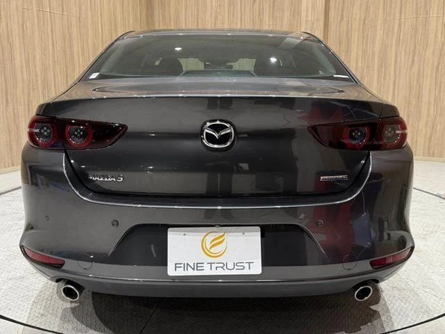 Mazda MAZDA3 13