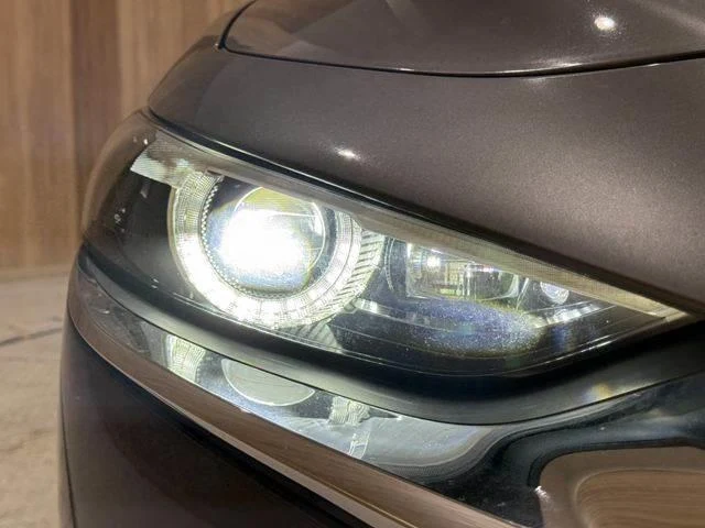 Mazda MAZDA3 23
