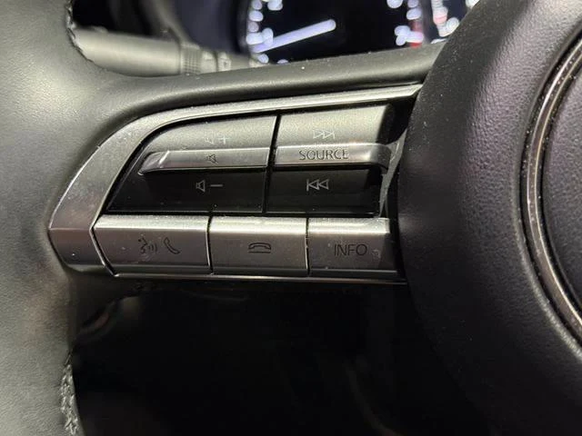 Mazda MAZDA3 32