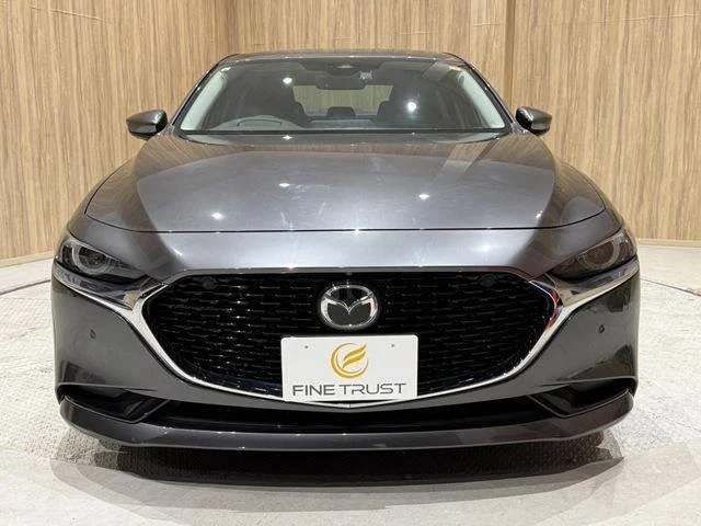 Mazda MAZDA3 9