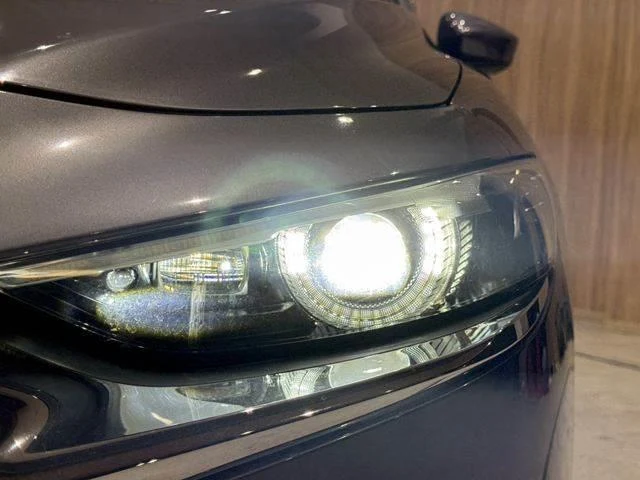 Mazda MAZDA3 7