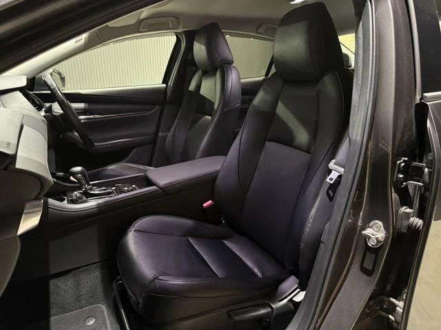 Mazda MAZDA3 26