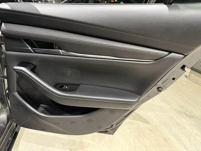 Mazda MAZDA3 52