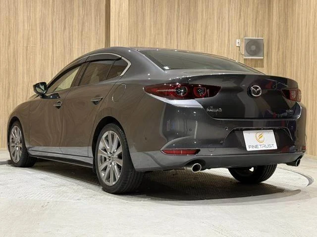 Mazda MAZDA3 14
